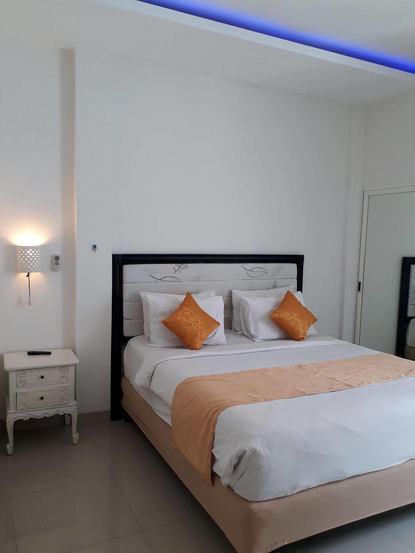 Kubu Anyar Hotel Кута Экстерьер фото