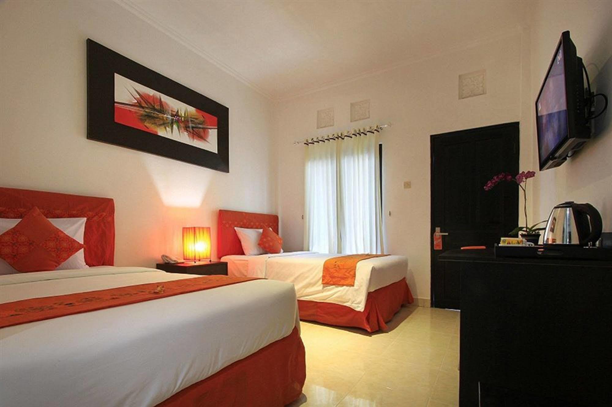 Kubu Anyar Hotel Кута Экстерьер фото
