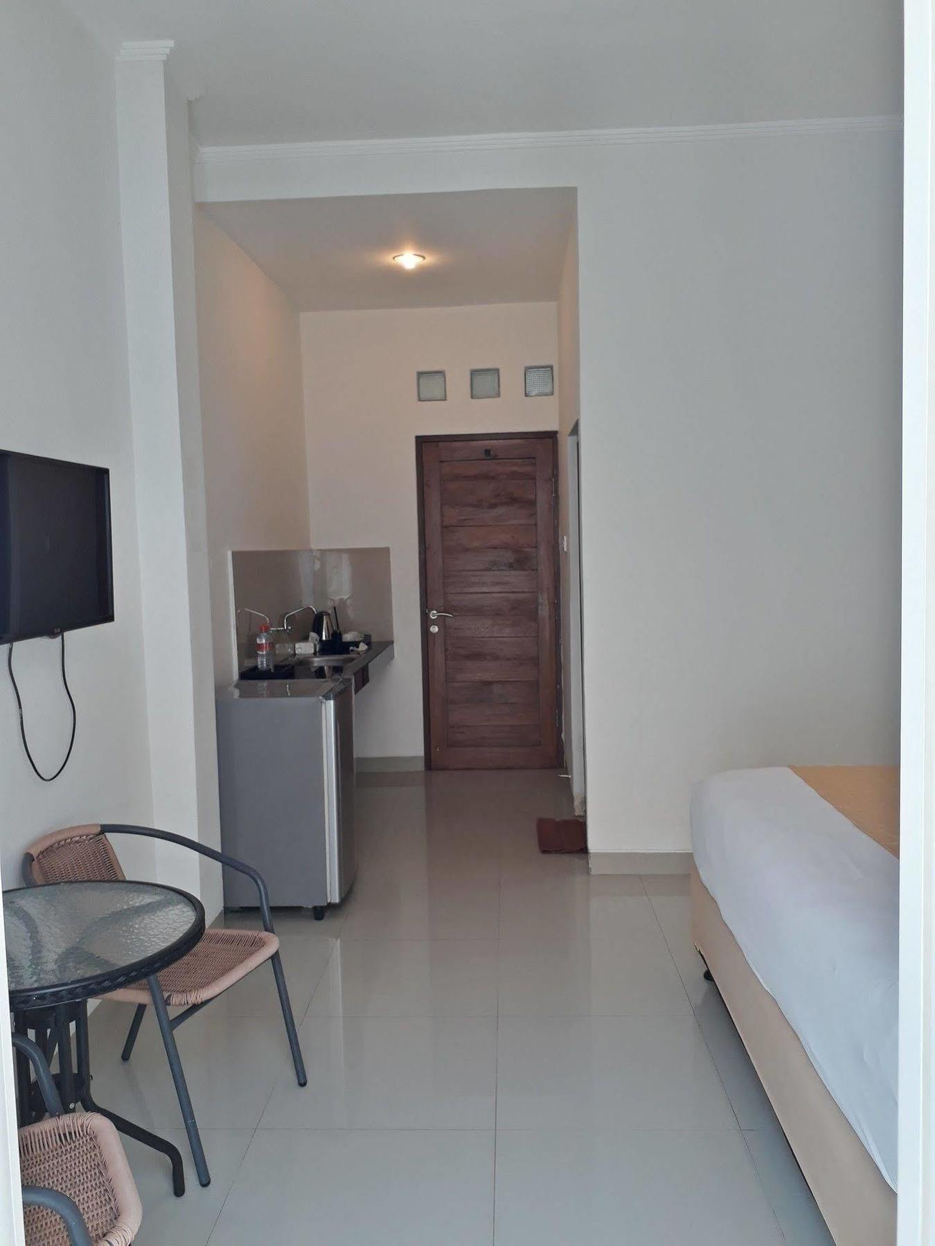 Kubu Anyar Hotel Кута Экстерьер фото