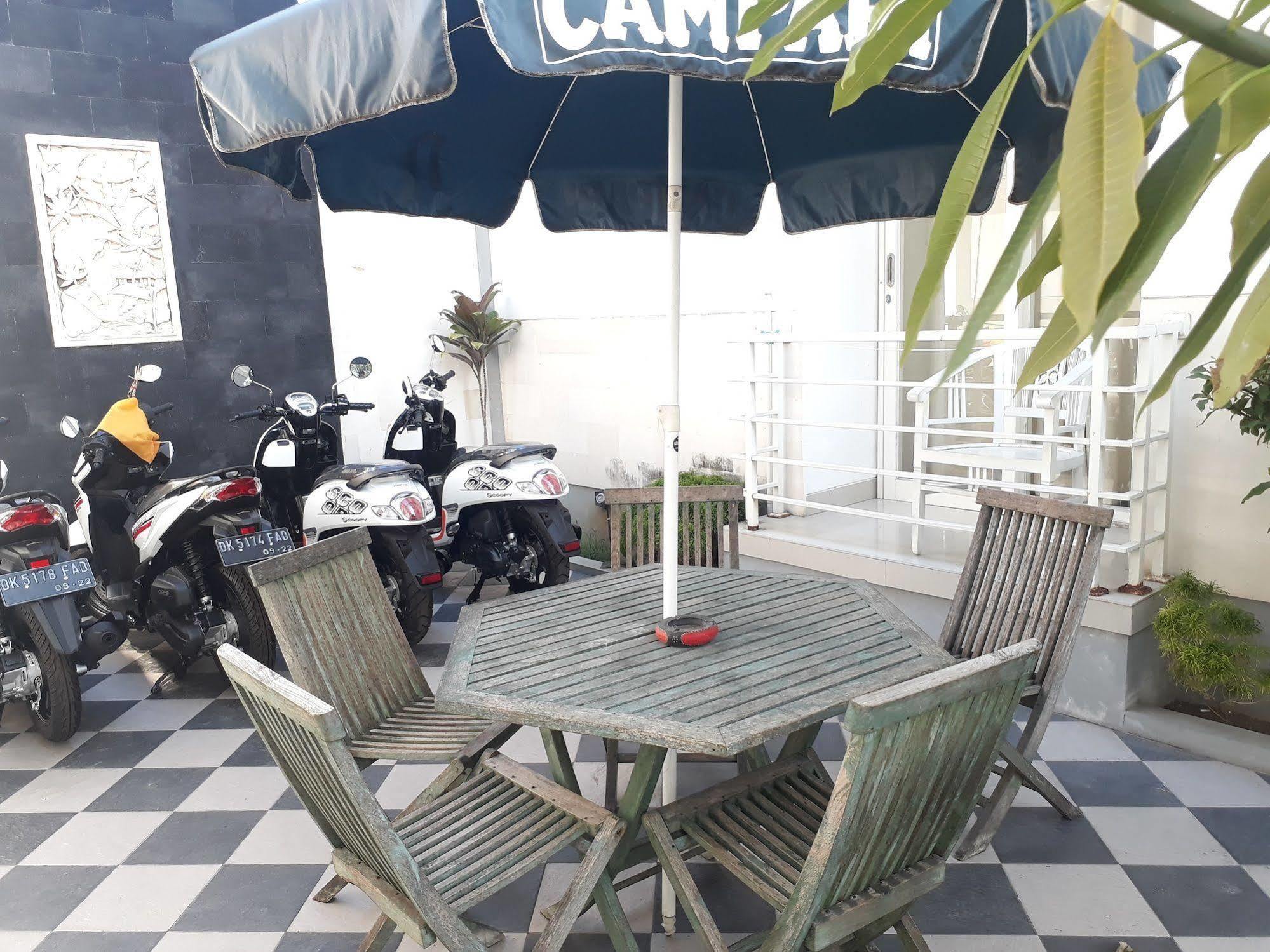 Kubu Anyar Hotel Кута Экстерьер фото
