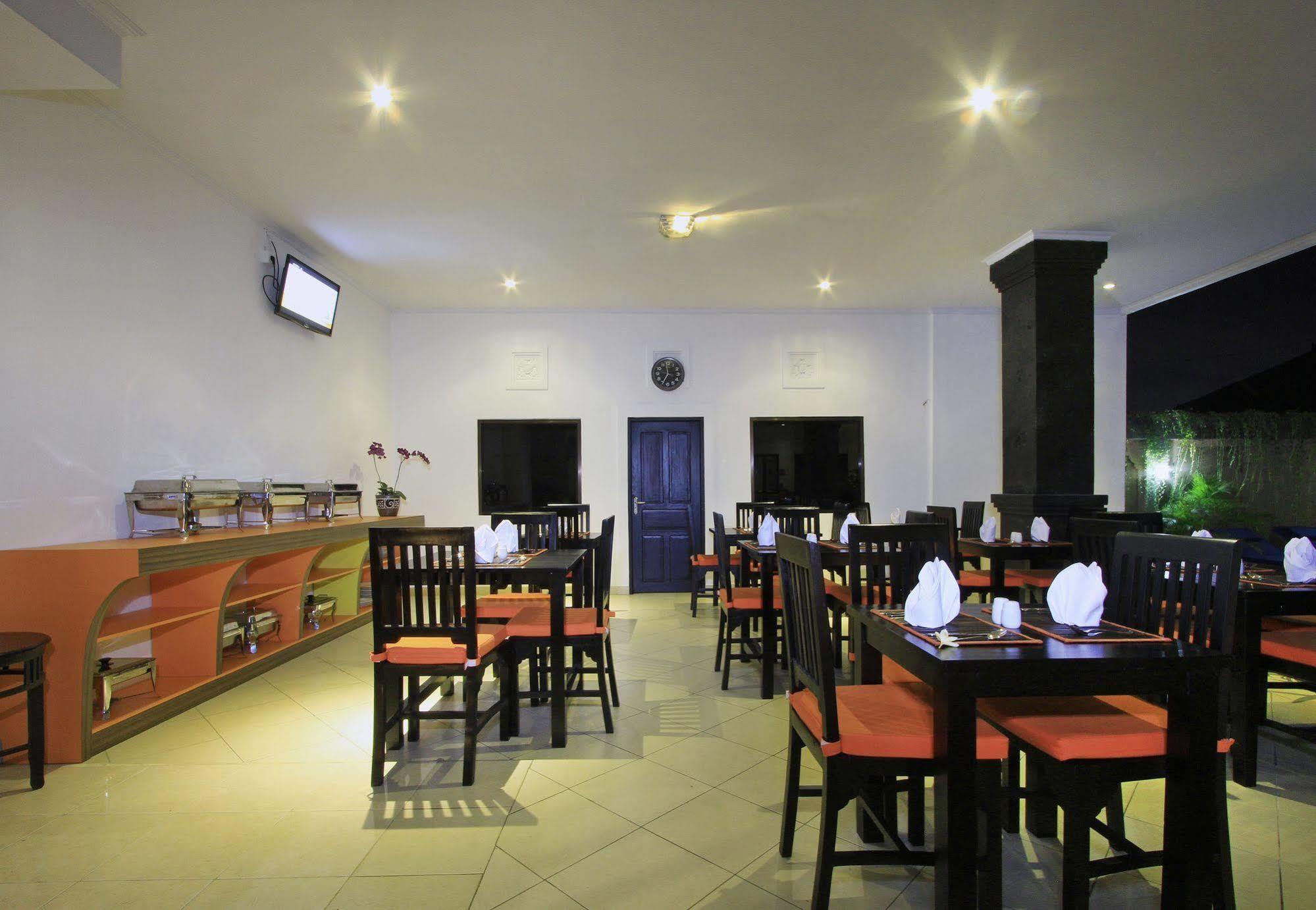 Kubu Anyar Hotel Кута Экстерьер фото